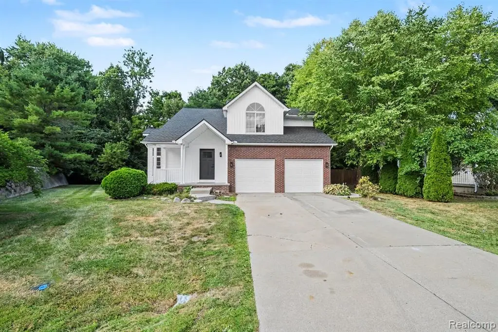 4429 Meadowlane, Burton, MI 48519 - #1