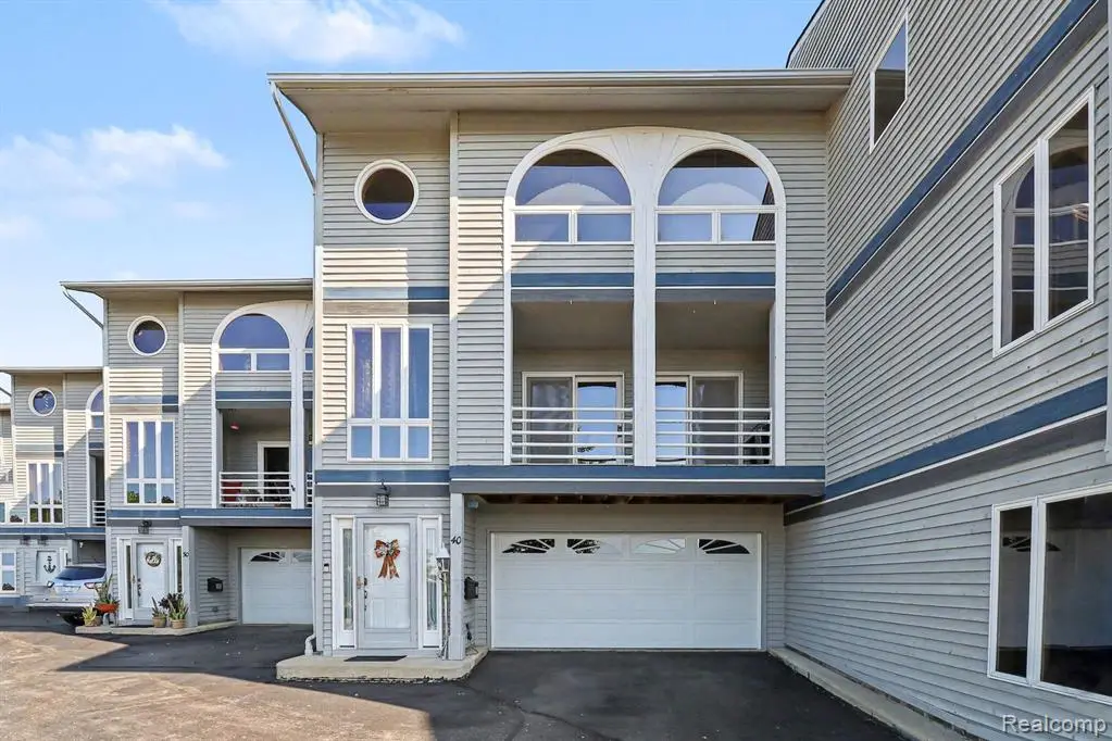 40 Harrison, Trenton, MI 48183 - #1