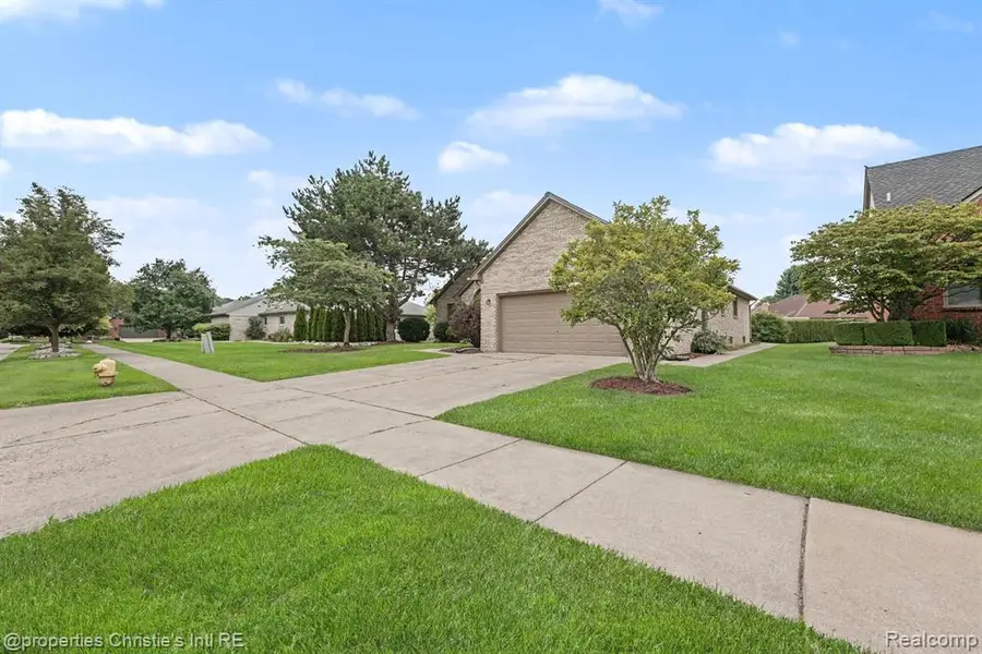 49316 Deerfield, Macomb, MI 48044 - #3