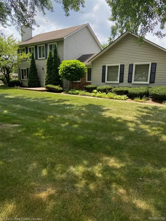 36715 Paddock, Clinton Township, MI 48035 - #2