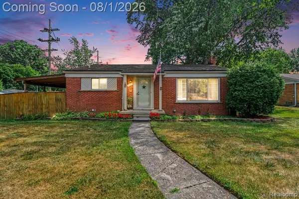 19725 Maplewood, Livonia, MI 48152