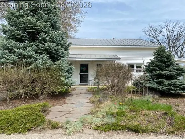 4682 Rockcroft, Clarkston, MI 48346