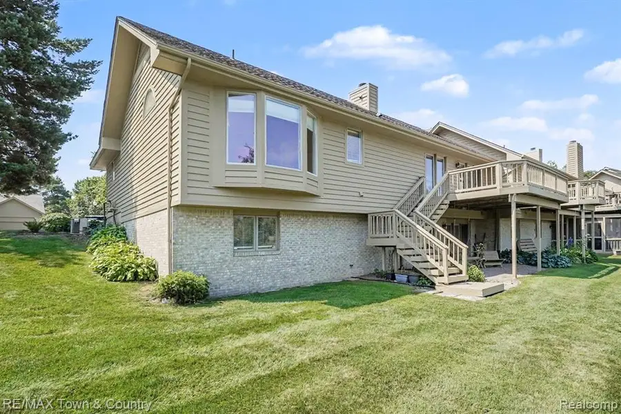 4521 Ravenwood #4, Grand Blanc, MI 48439 - #2