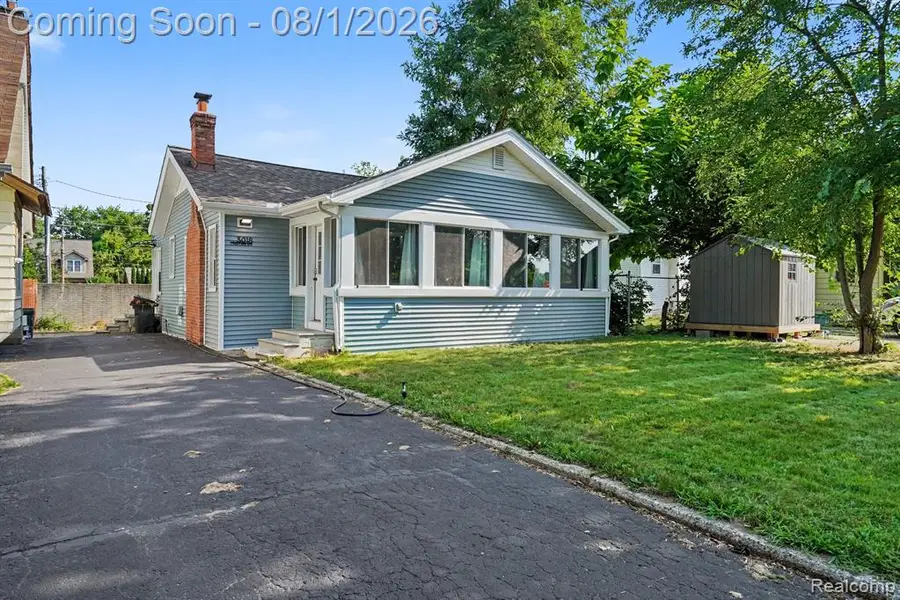 3018 Cass Lake, Keego Harbor, MI 48320 - #3