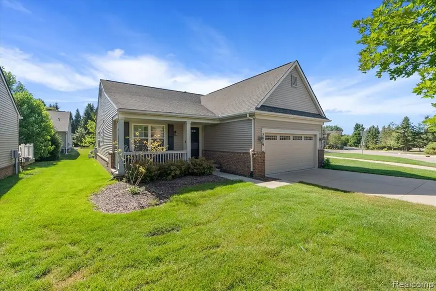 3679 W Madison, Lake Orion, MI 48359 - #3