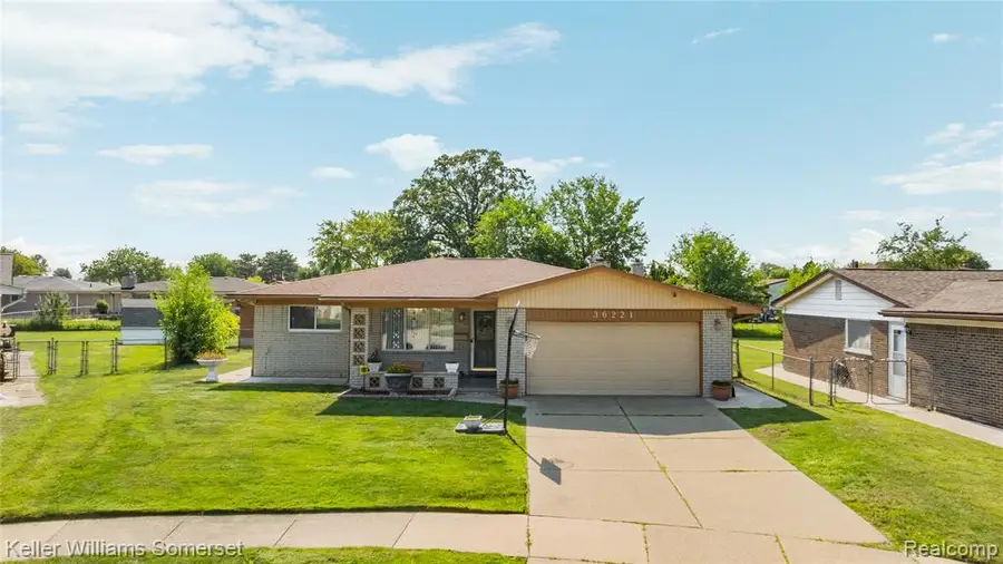 36221 Pickwick, Sterling Heights, MI 48310 - #3