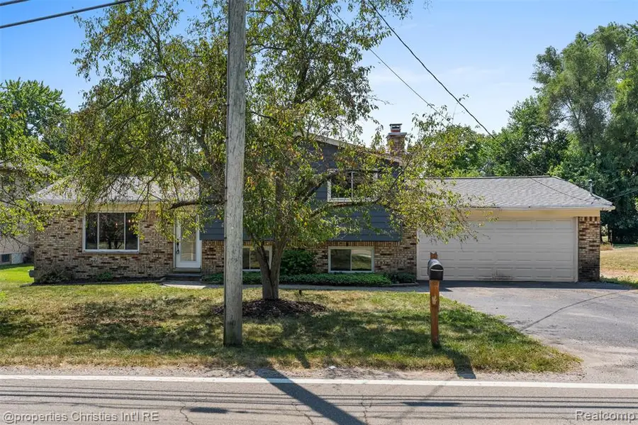 4881 Greer, West Bloomfield, MI 48324 - #3