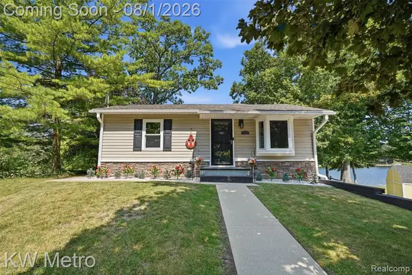 1772 Clark Lake, Brighton, MI 48114