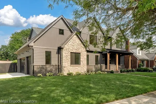2444 Benjamin, Royal Oak, MI 
