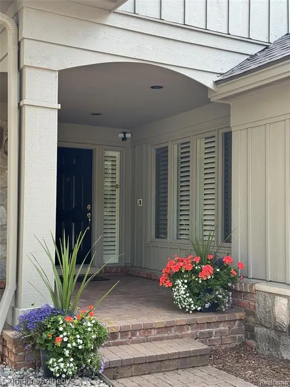 6983 Daventry Woods, West Bloomfield, MI 48322 - #3