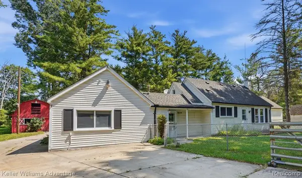 7592 Rattle Run, Columbus, MI 48063