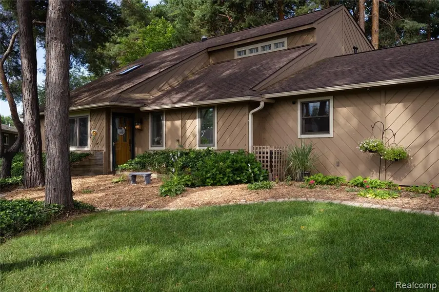 8971 Highland, Freeland, MI 48623 - #2