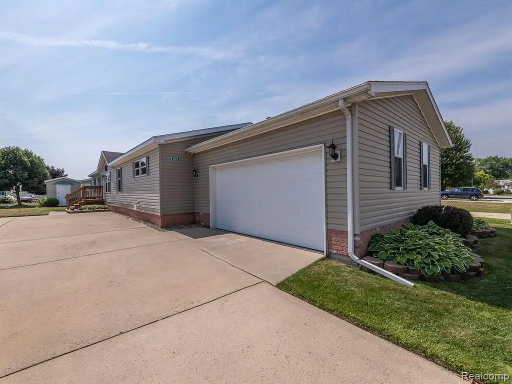 825 Stevens, Monroe, MI 48161 - #1