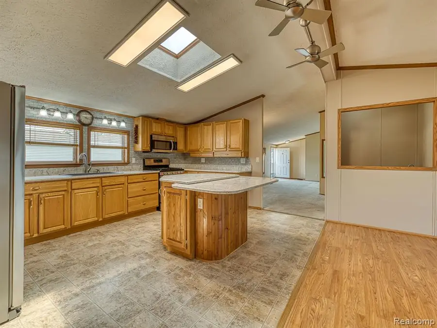 825 Stevens, Monroe, MI 48161 - #3