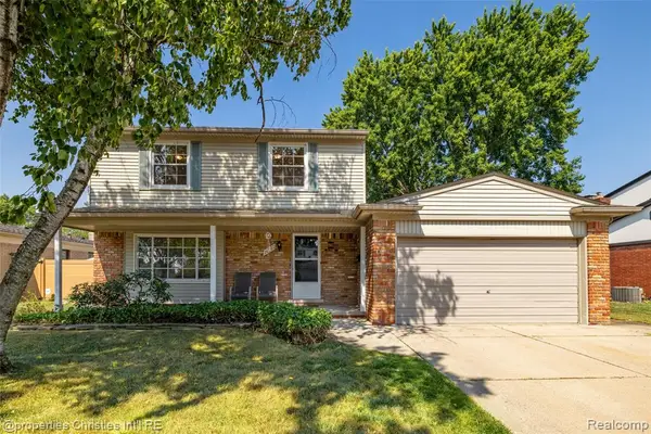 30327 Ohmer, Warren, MI 48092