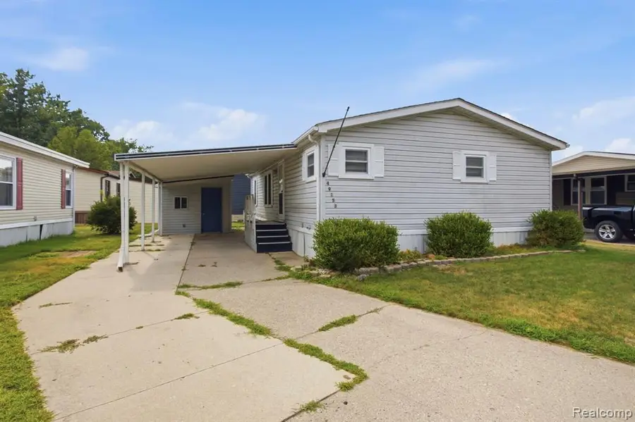 49153 Cranberry, Utica, MI 48315 - #2