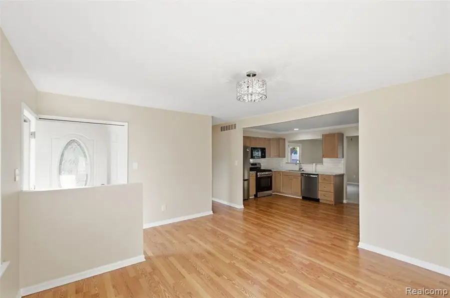 50516 Jim, Chesterfield, MI 48047 - #2