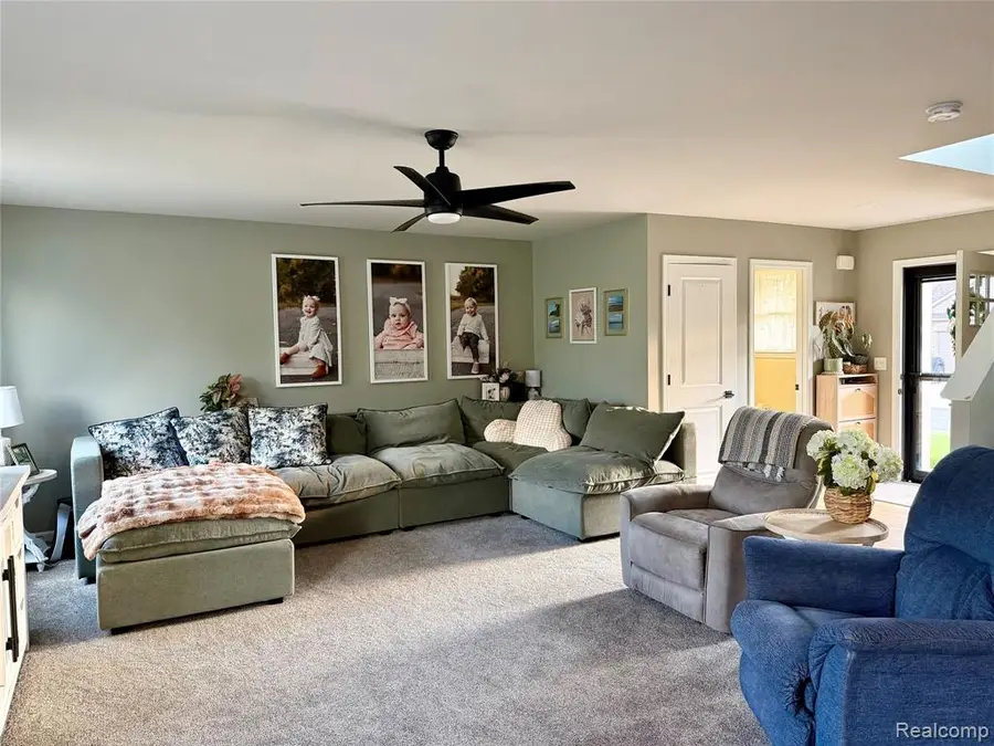 26921 Cedar Run, Trenton, MI 48183 - #3