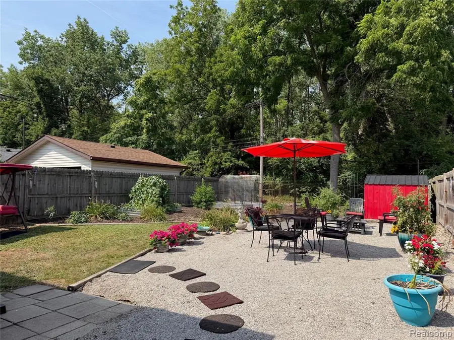 248 Washington, Trenton, MI 48183 - #3