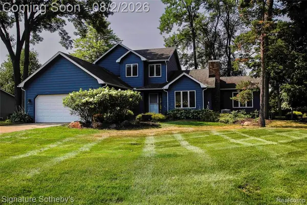 3131 Smugglers Ridge, Commerce Twp, MI 48390