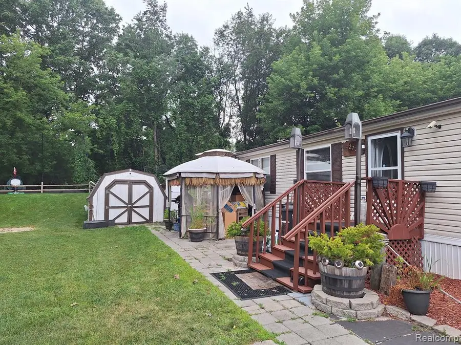 2500 Mann Rd Mann, Clarkston, MI 48346 - #2