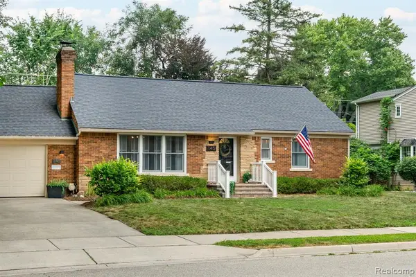 145 Maywood, Rochester, MI 48307