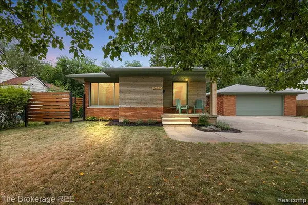 26515 Northeastern, Madison Heights, MI 48071