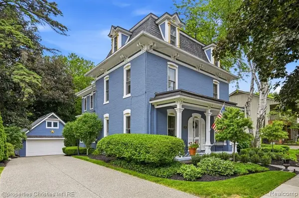 109 N Rogers, Northville, MI 48167