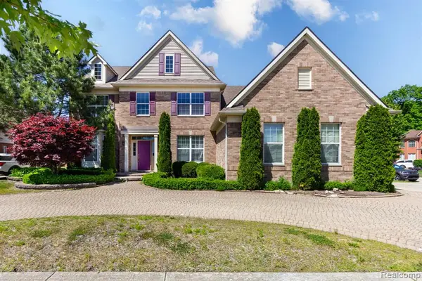 42575 Silverwood, Sterling Heights, MI 48314