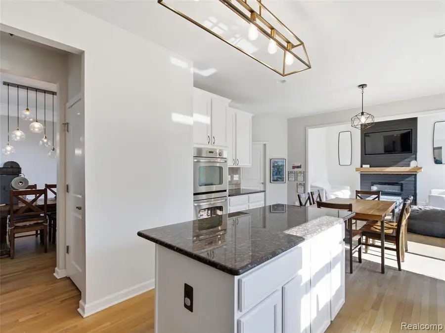 27134 Victoria, Novi, MI 48374 - #3