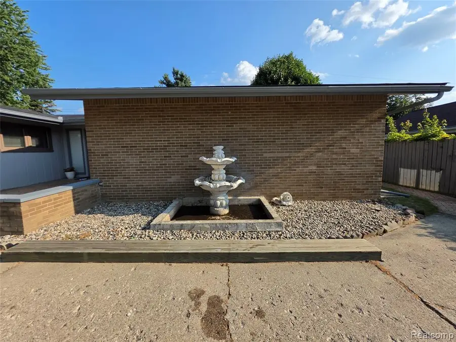 3710 Worchester, Flint, MI 48503 - #3