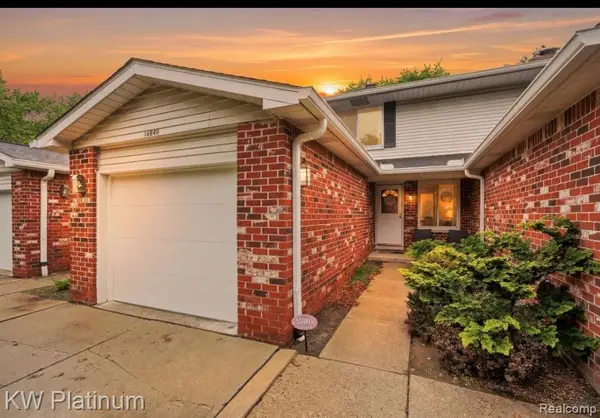 16840 Edloytom, Clinton Township, MI 48038