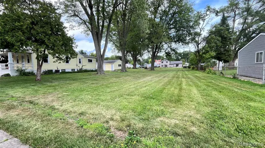 27250 Edward, Roseville, MI 48066 - #2