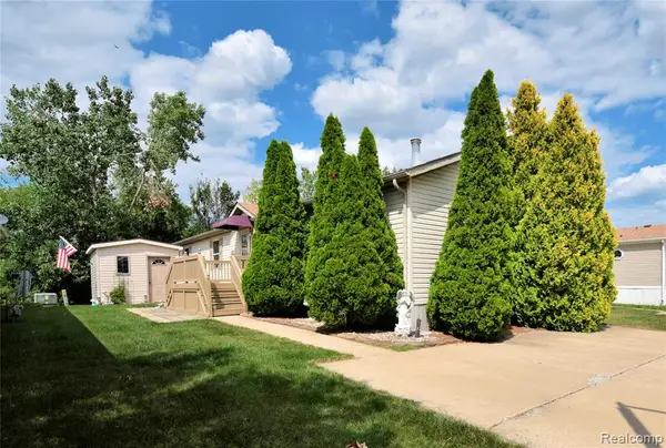 2147 Zack Ridge, Newport, MI 48166