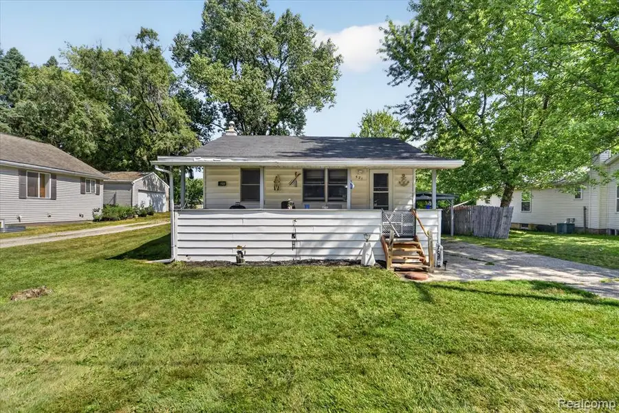 521 E Paulson, Lansing, MI 48906 - #3