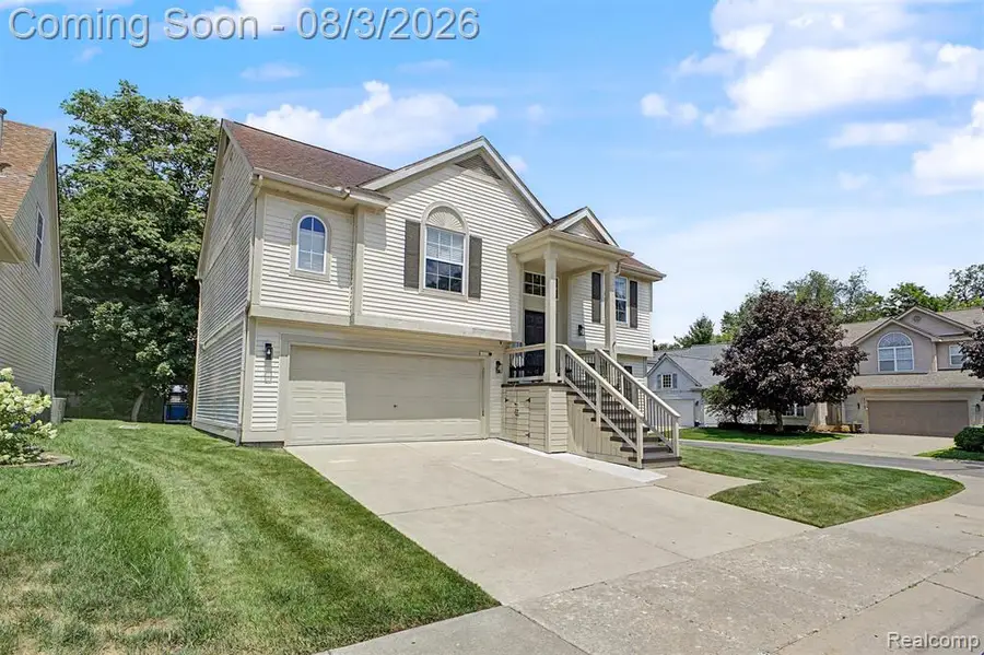 6400 Lake Meadow, Waterford, MI 48327 - #2