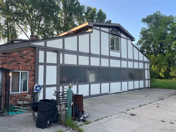 1100 La Croix, Harsens Island, MI 48028