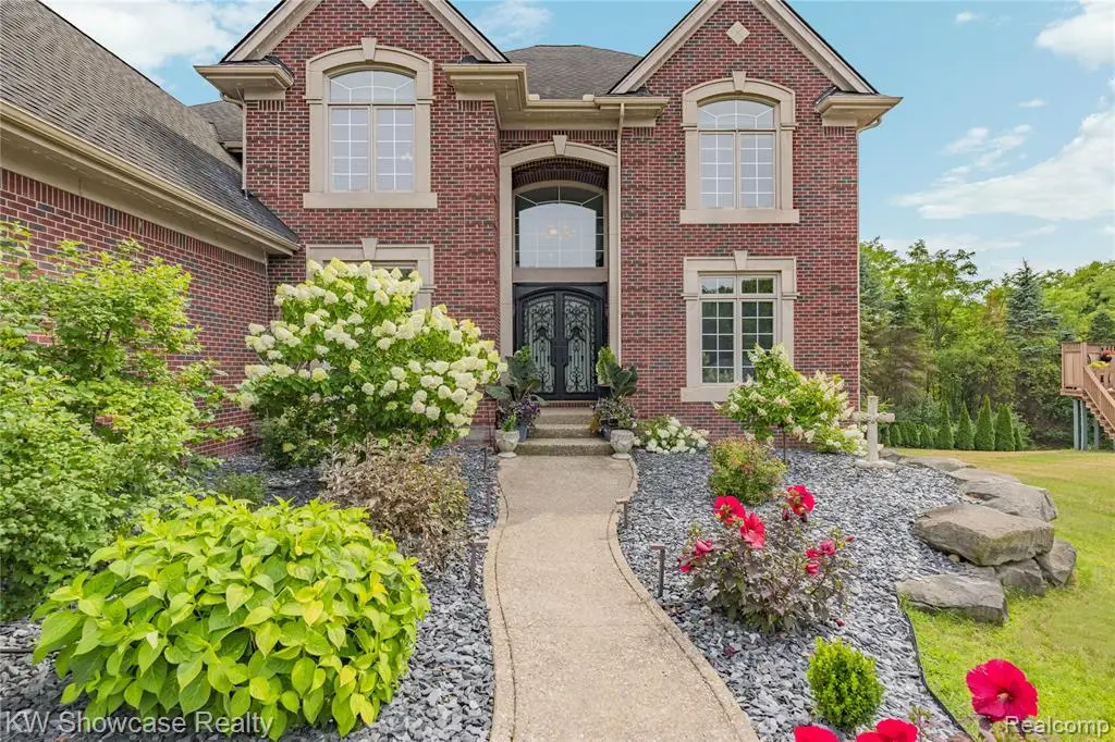1803 Applebrook, Commerce Township, MI 48382 - #1