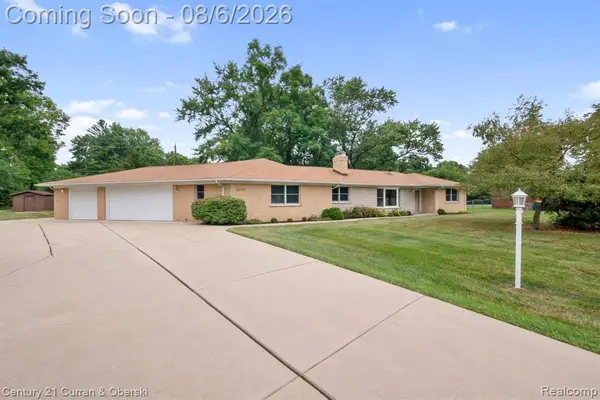 24935 Lakeland, Farmington, MI 48336
