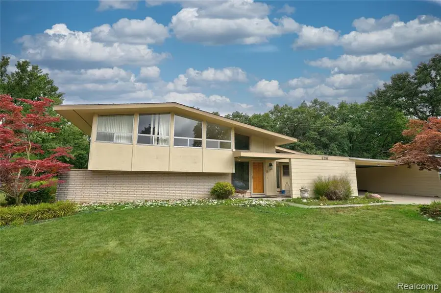 6291 Westview, Grand Blanc, MI 48439 - #2