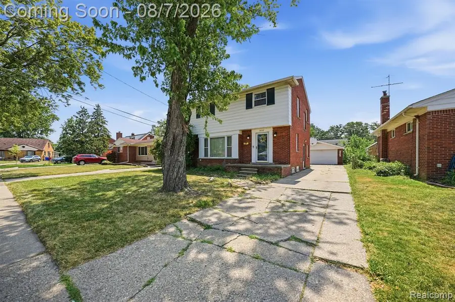 18332 Spring, Fraser, MI 48026 - #3