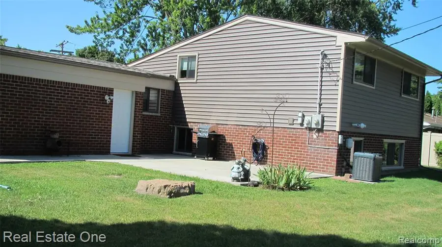 1858 Lerene, Commerce Township, MI 48390 - #3