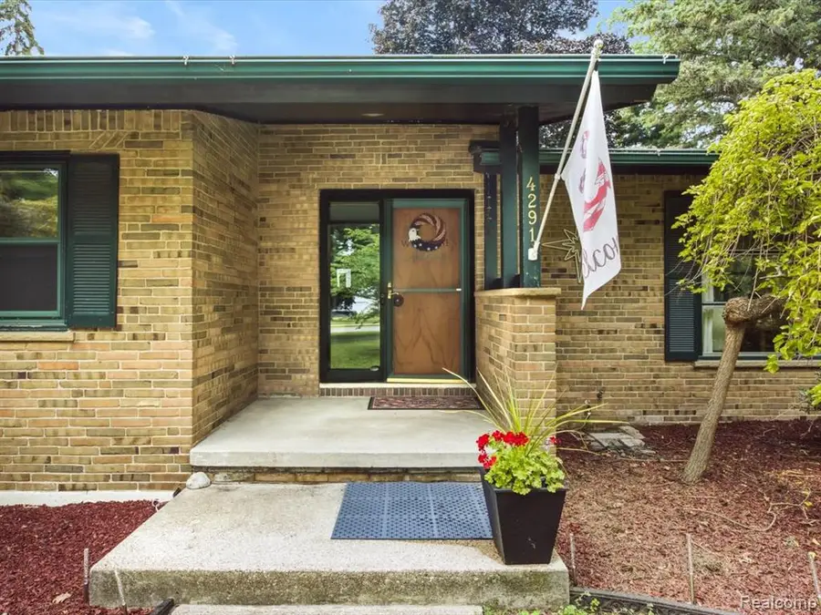 4291 Gratiot, Fort Gratiot, MI 48059 - #2