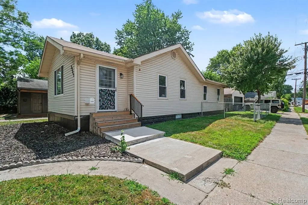 3245 Harris, Ferndale, MI 48220 - #1