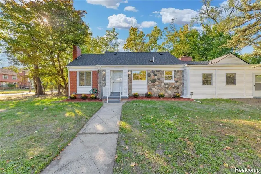 19909 Hartwell, Detroit, MI 48235 - #2