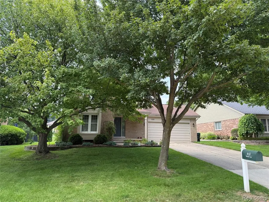 1658 Hillside, Rochester Hills, MI 48307 - #3