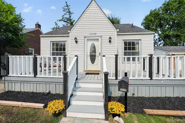 23129 Oakwood, Eastpointe, MI 48021