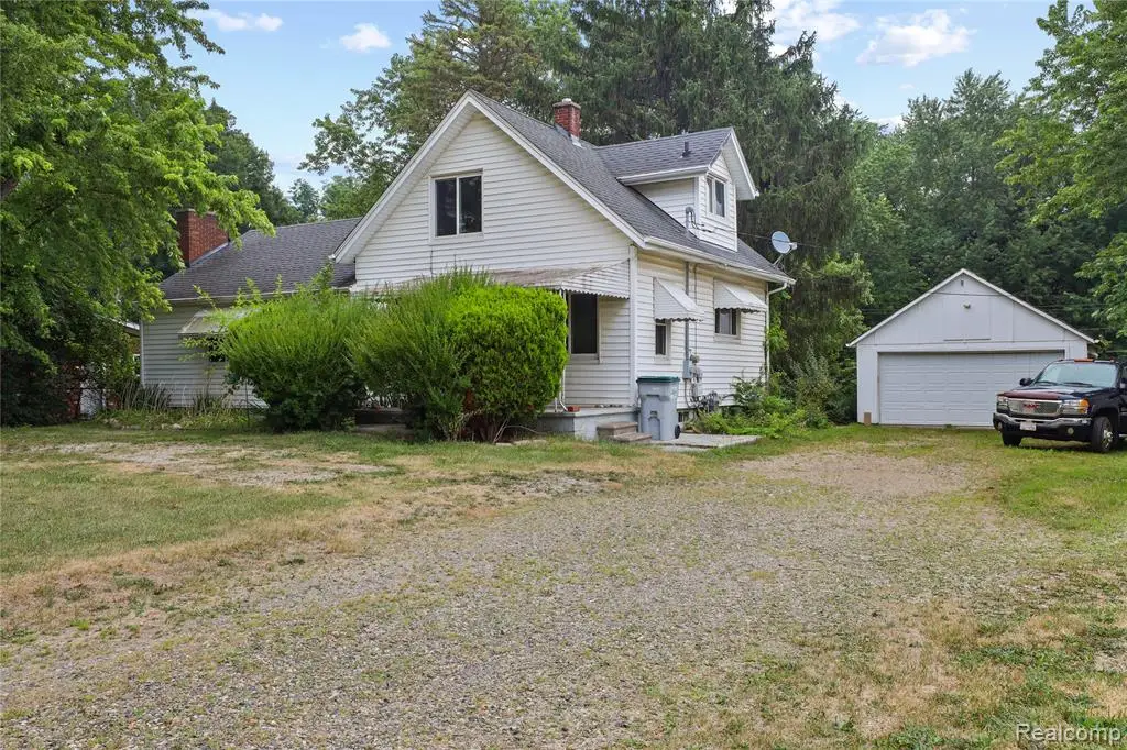 10835 Fieldcrest, Brighton, MI 48116 - #1