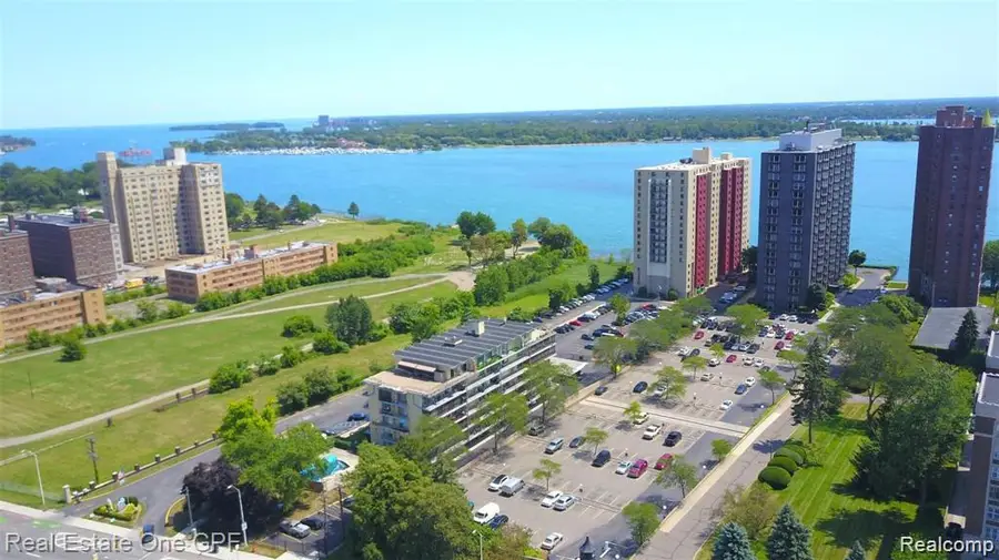 8300 E Jefferson #307, Detroit, MI 48214 - #2