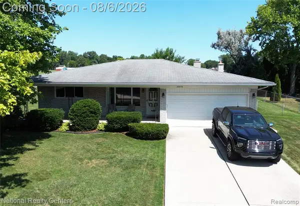 36616 Gardner, Livonia, MI 48152